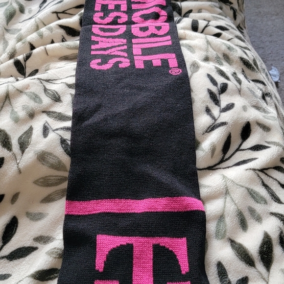 Tmobile Bag Set - Picture 11 of 14